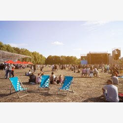 adDeck - Lounge Deck